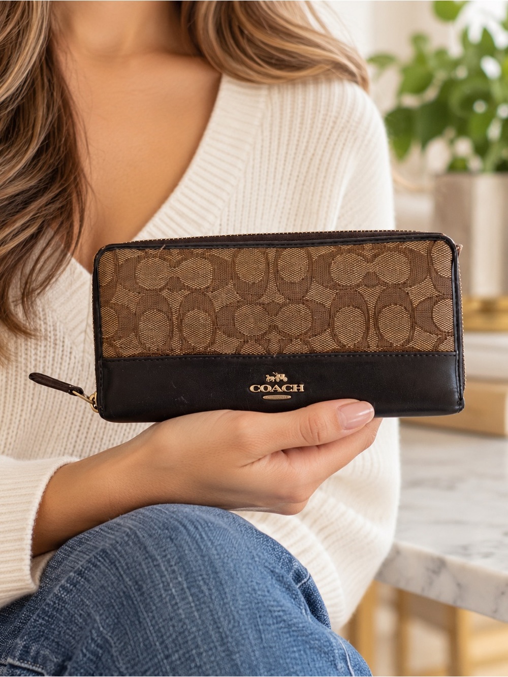 COACH Wallet Signature C Accordion Zip Around Continental Brown Tan Gold-Tone